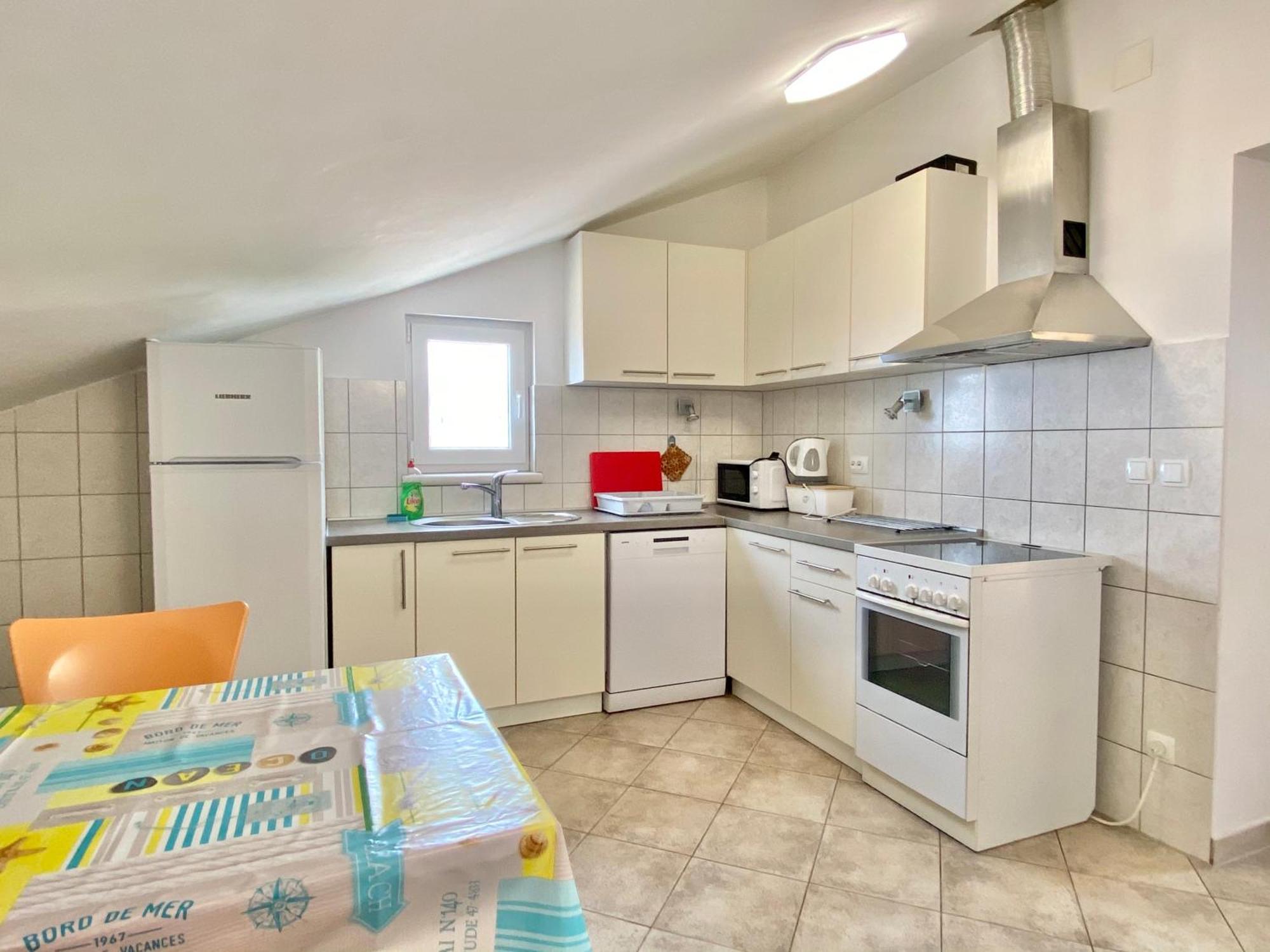 Apartmani Mateo أوميس المظهر الخارجي الصورة