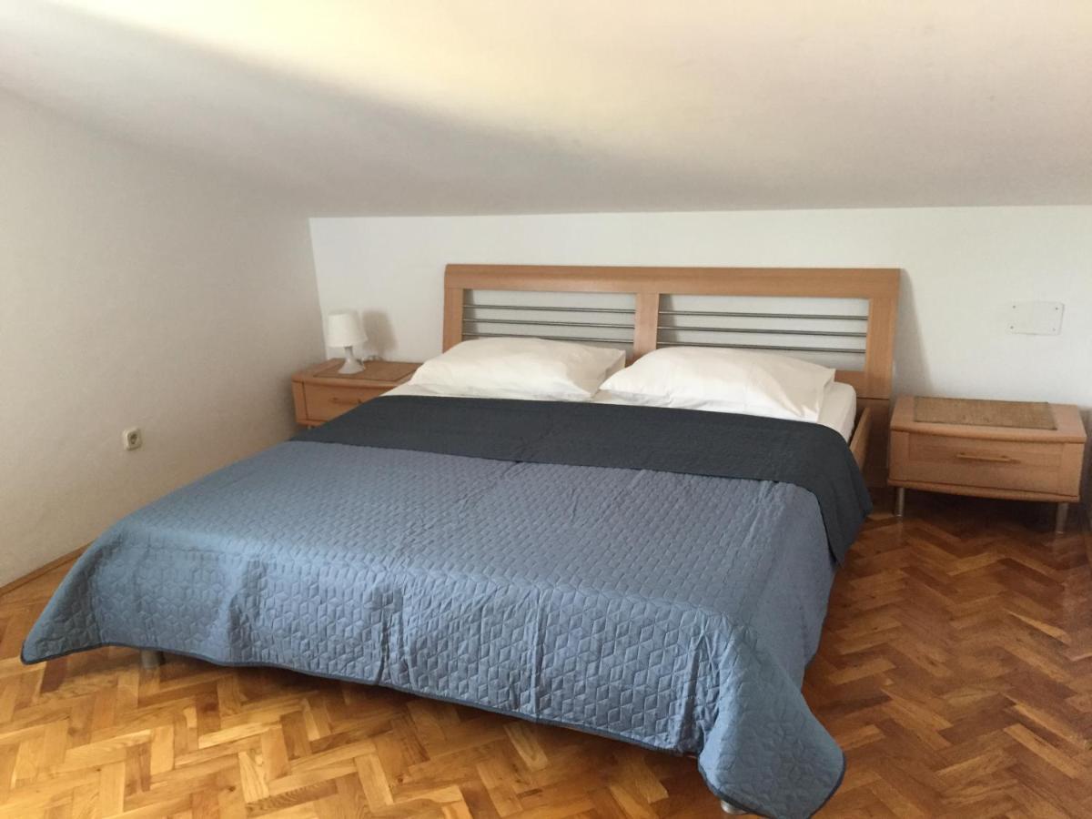 Apartmani Mateo أوميس المظهر الخارجي الصورة
